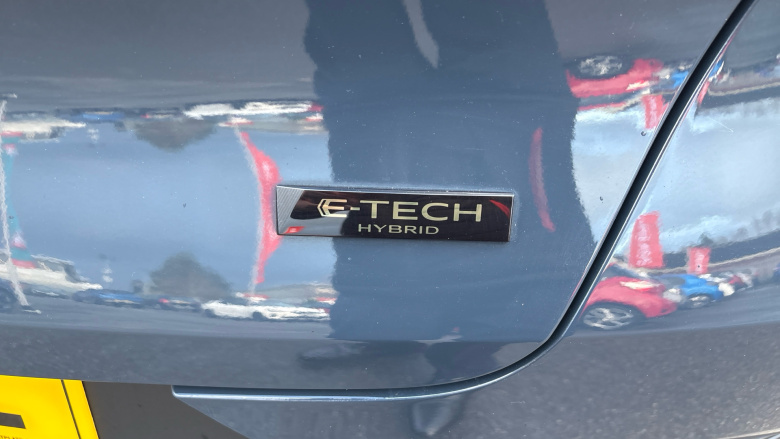 Renault Captur 1.6 E-Tech full hybrid 145 Evolution 5dr Auto Hybrid Hatchback